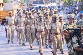 ஆரணி காவல் துணை கண்காணிப்பாளர் கோட்டீஸ்வரன் தலைமையில் கொடி அணிவகுப்பு நடைபெற்றது