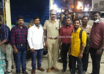 போலீஸ் நியூஸ் பிளஸ் சார்பாக காவல் உதவி ஆணையர் திரு.முத்துவேல் பாண்டி தலைமையில் 1000 பேரின் பசி போக்க  இரவு உணவு விநியோகம்