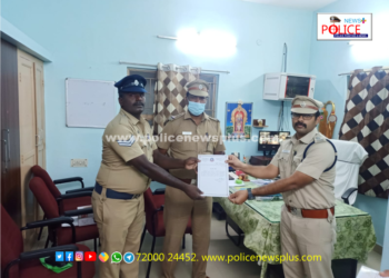 கொலை வழக்கில் சிறப்பாக பணியாற்றிய காவலர்களுக்கு பாராட்டு