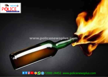 வழக்கறிஞர் வீட்டில் மர்மநபர்கள் நாட்டு வெடிகுண்டுகள் வீச்சு