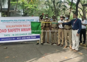 2000 மாணவர்கள் விழிப்புணர்வு பதாகைகளுடன் ஊர்வலம்