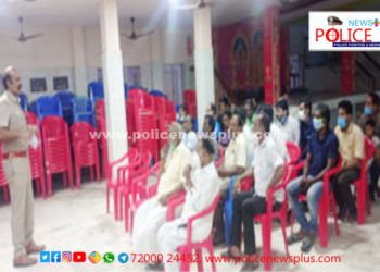 கடை உரிமையாளர்களிடம் விழிப்புணர்வு ஏற்படுத்திய பெரம்பலூர் மாவட்ட காவல்துறை.