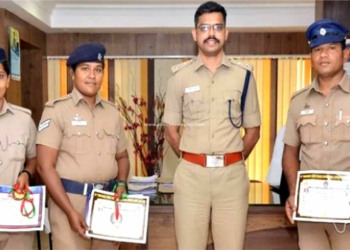 தங்கம் மற்றும் வெண்கல பதக்கம் வென்ற காவலர்களை பாராட்டிய SP