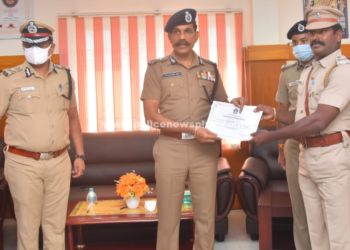 போலீசாரை பாராட்டி நற்சான்றிதழை வழங்கிய டிஜிபி