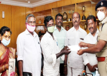 கீழே கிடந்த தங்க நகையை எடுத்து காவல்நிலையத்தில் ஒப்படைத்த நபருக்கு பாராட்டு.