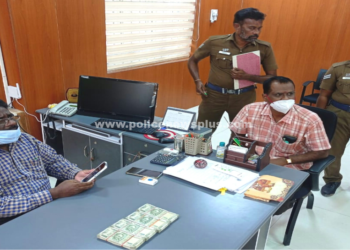 சிவகாசி பகுதியில் வாகன சோதனையில் 3 லட்சம் ரூபாய் சிக்கியது…..