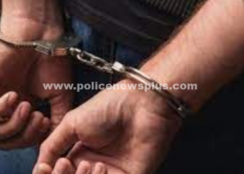 தியேட்டர் முன்பெட்ரோல் குண்டு வீச்சு