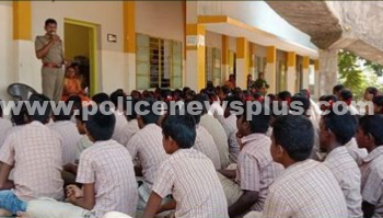 மாணவர்களிடம்  விழிப்புணர்வு