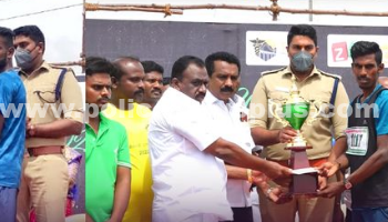 காவல் துறையினர் இணைந்து நடத்திய மாரத்தான் போட்டி