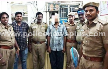 காவலர்கள் வேட்டையில் தடைசெய்யப்பட்ட பொருட்கள் பறிமுதல்