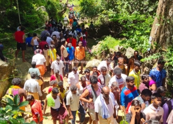 சதுரகிரிமலையில் குவிந்த பக்தர்கள்!