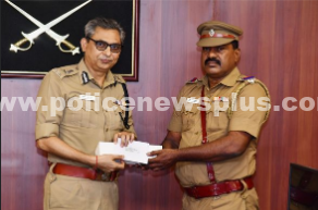 காவல் ஆணையரின், வாழ்த்து மற்றும் பரிசுகள்