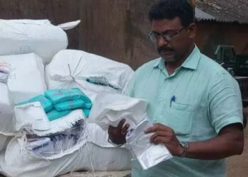 பதுக்கி வைத்திருந்த,600 கிலோ பாலித்தீன் பைகள் பறிமுதல்!