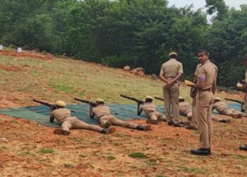 திண்டுக்கல்லில்,துப்பாக்கி சுடும் பயிற்சி!