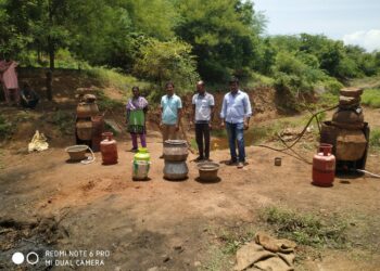 காவல்துறையினர் தேடுதல் வேட்டையில், 3000 லிட்டர் கள்ளச்சாராய ஊரல் அழிக்கப்பட்டது!