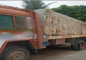 கிரைனட் கல்லை கடத்திய, வாகனம் பறிமுதல்!