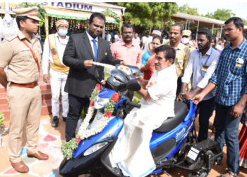 சுதந்திர தின விழாவில், நலத்திட்ட உதவிகள்!