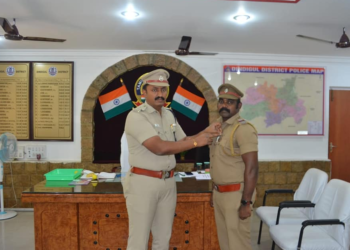 சார்பு ஆய்வாளக்கு, சிறப்பு பதக்கம் எஸ்.பி!