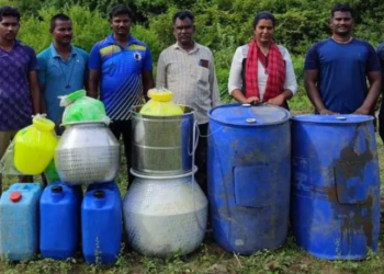 சாராய வேட்டையில், 400 லிட்டர் சாராய ஊறல் அழிப்பு!