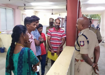 பொதுமக்களிடம், காவல் ஆணையர்!