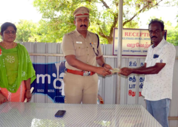 இணையதள மோசடியில், பணத்தை மீட்டு ஒப்படைத்த காவல்துறையினர்!