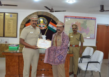 ஓய்வு பெறும் காவல்துறையினறுக்கு, பாராட்டு சான்றிழ்!