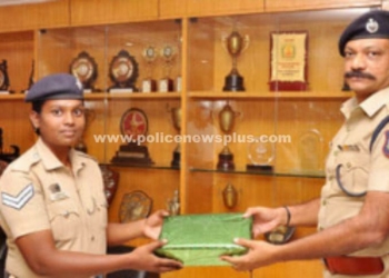 இரவு ரோந்து  பணியில் சிறப்பாக ஈடுபட்ட காவலர்களுக்கு, வெகுமதி வழங்கி பாராட்டு!