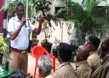 ஆட்டோ  ஓட்டுனர்களிடம், போக்குவரத்து காவல்துறையினர்!