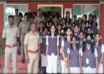 மாணவர்களிடம் வன்கொடுமைகள் குறித்து காவல்துறையினர்!