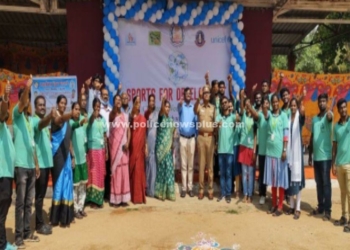 15 அரசு பள்ளிகளில் காவல்துறையினரின் தீவிர நிகழ்ச்சி!