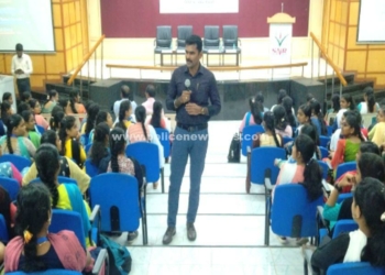 பெண்களுக்கு எதிரான குற்றங்கள் குறித்து,சைபர் கிரைம் காவல் ஆய்வாளர்