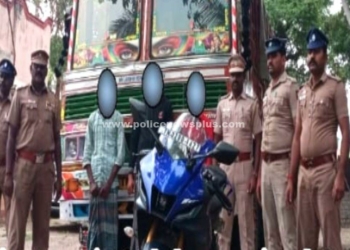 வாகன தணிக்கையில் சிக்கிய 14 டன் கடத்தல் பொருள்