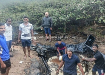 கிராமத்தில் லிட்டர் கணக்கில் சாராய ஊறல்கள் அழிப்பு!