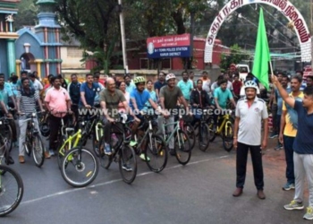 காவல்துறையினருக்கு சைக்கிள் மற்றும் யோகா பயிற்சி