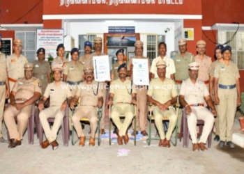 ISO தரச்சான்றை வழங்கிய S.P