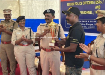 கோப்பைகளை வழங்கிய சரக காவல்துறை துணைத் தலைவர்