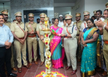 புதியதாக கட்டப்பட்ட காவல் அலுவலகத்தை  திறந்து வைத்த முதல்வர்