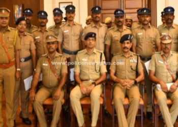 காவலர்களுக்கு 1 இலட்சம் வெகுமதி வழங்கி பாராட்டிய டி.ஜி.பி