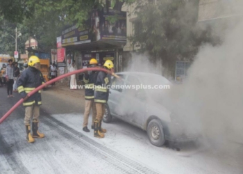 மதுரை சாலையில் திடீரென தீப்பற்றிய கார்