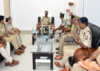 மேற்கு மண்டல காவல்துறை அதிகாரிகளுக்கான ஆய்வுக் கூட்டம்