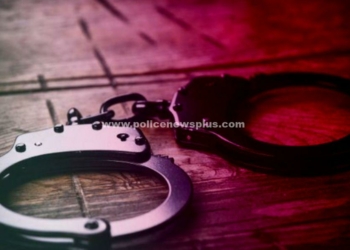 4 இருசக்கர வாகனங்கள் பறிமுதல்