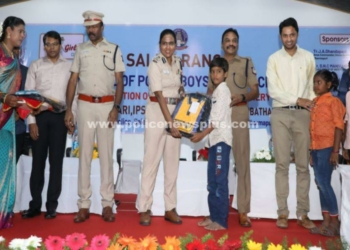 காவல் சிறுமி மற்றும் சிறார் மன்றங்கள் புதுபிப்பு