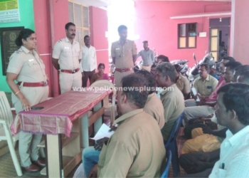 ஆட்டோ ஓட்டுநர்களிடம் நேரடியாக காவல்துறையினர்