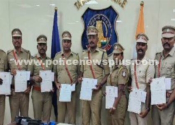 காவல் நிலையத்தில் சிறப்பாக பணியாற்றிய காவலர்களுக்கு பாராட்டு கடிதம் 