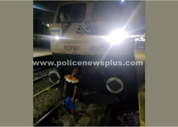 மதுரைக்கு வந்த ரயில் முன் இறந்த நிலையில் மனித உடல், பயணிகள் அதிர்ச்சி