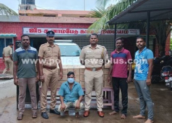 செங்கல்பட்டில் வாகன சோதனை நடந்த போது  மது கடத்தல், 1 கைது