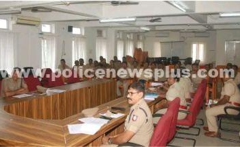 காவலர்களுக்கான சிறப்பு கலந்தாய் கூட்டம்