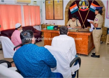 பொதுமக்களை நேரடியாக அழைத்து அவர்களிடம் புகார் மனுக்களை பெற்ற S.P