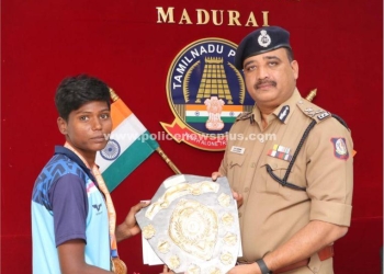 வெற்றி பெற்ற காவலர்களை பாராட்டிய காவல்துறைத் தலைவர்