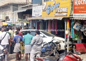 மீஞ்சூரில் ஓட்டுநரின் கட்டுப்பாட்டை இழந்து கடைக்குள் புகுந்த கார்